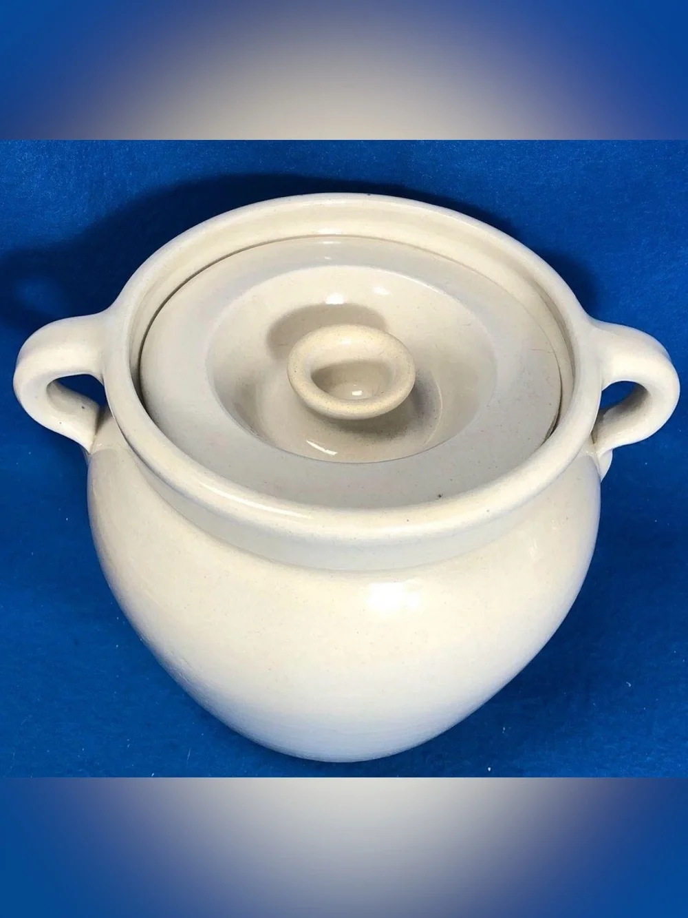 Vintage Handmade Stoneware Covered Crock/Bean Pot or Serving Dish w/Side Handles